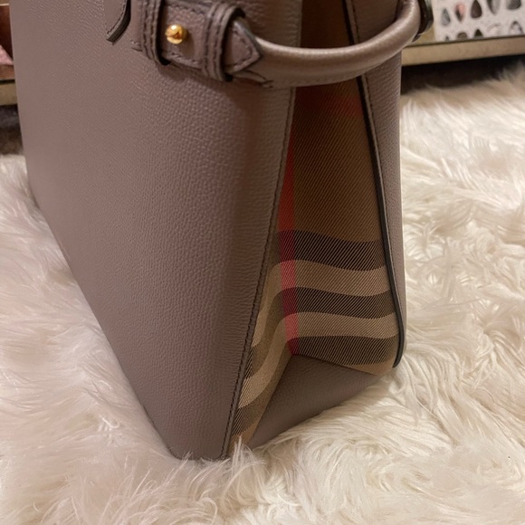Burberry tote - Picture 4 of 9